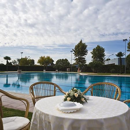 Aris Garden Hotel Casal Palocco Exterior photo