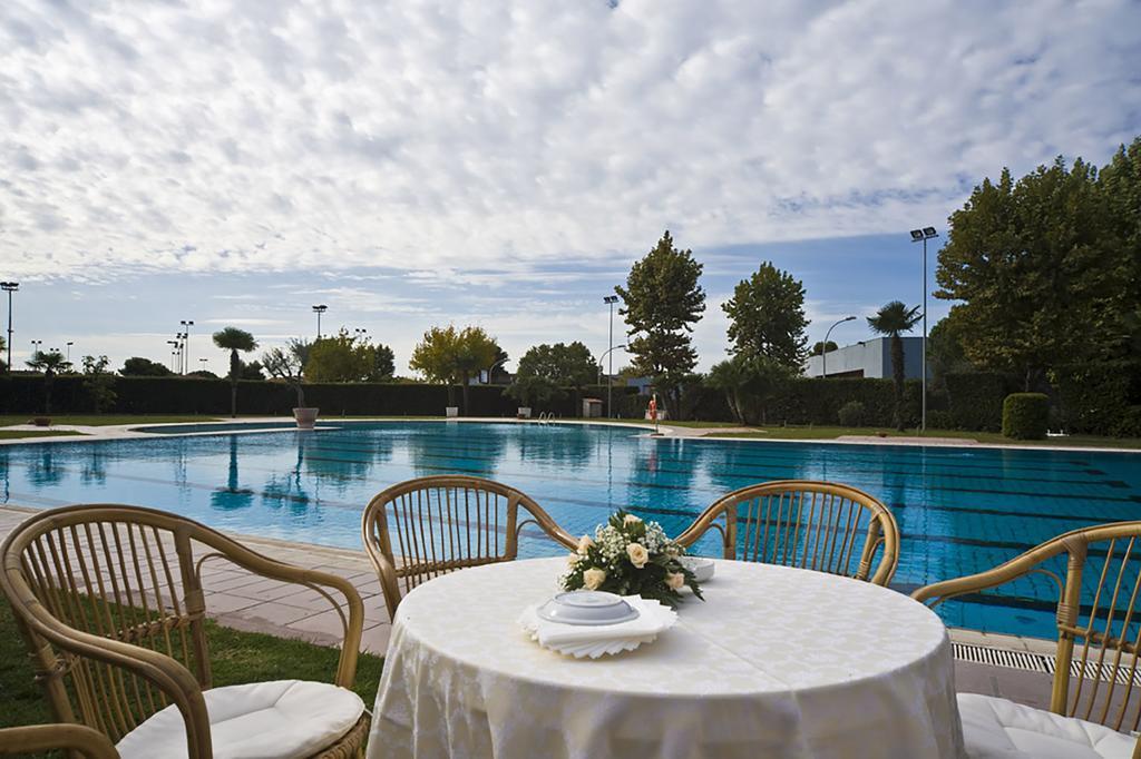 Aris Garden Hotel Casal Palocco Exterior photo