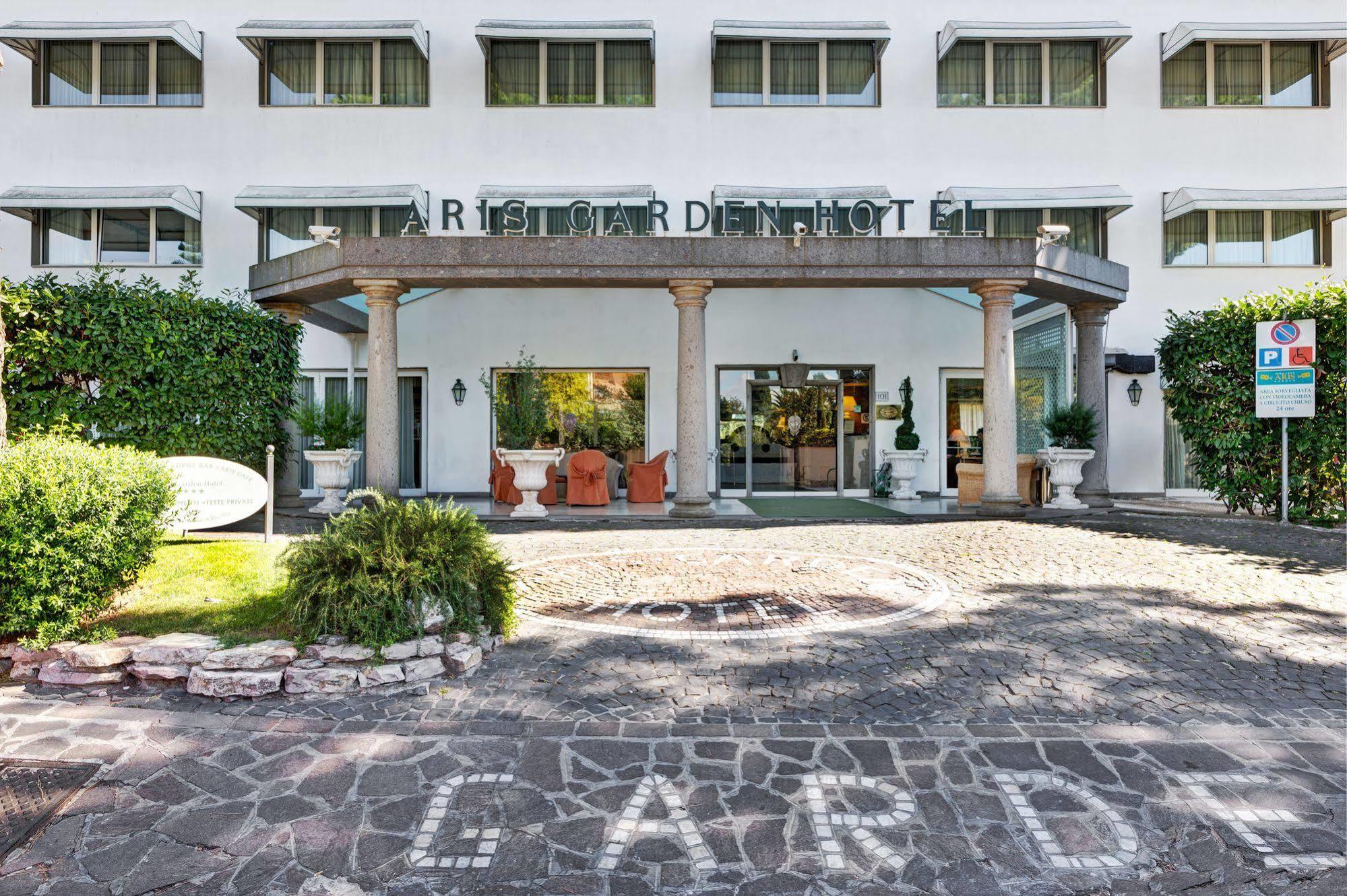 Aris Garden Hotel Casal Palocco Exterior photo