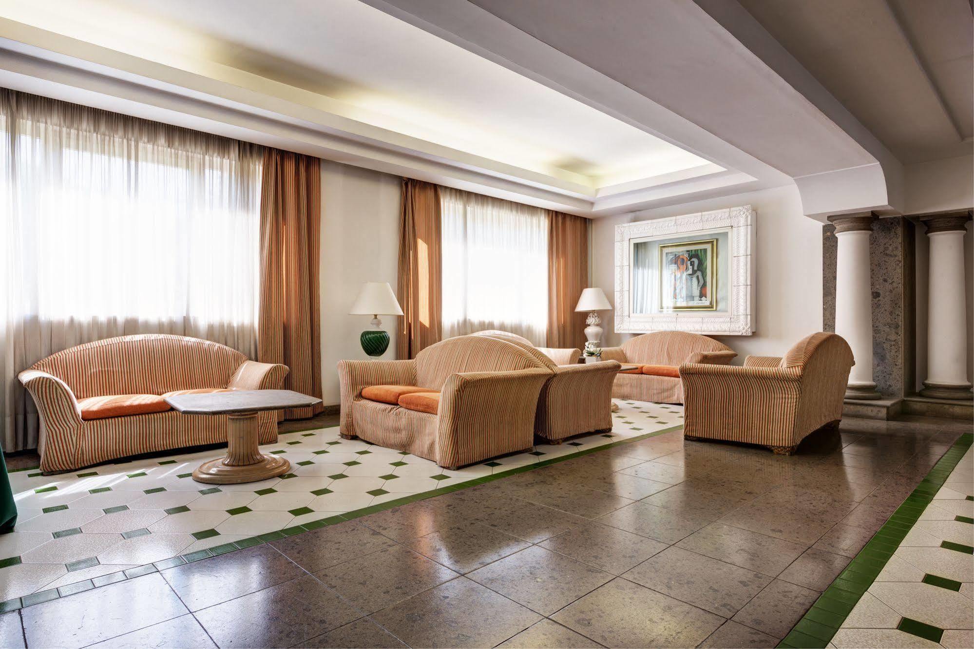 Aris Garden Hotel Casal Palocco Exterior photo