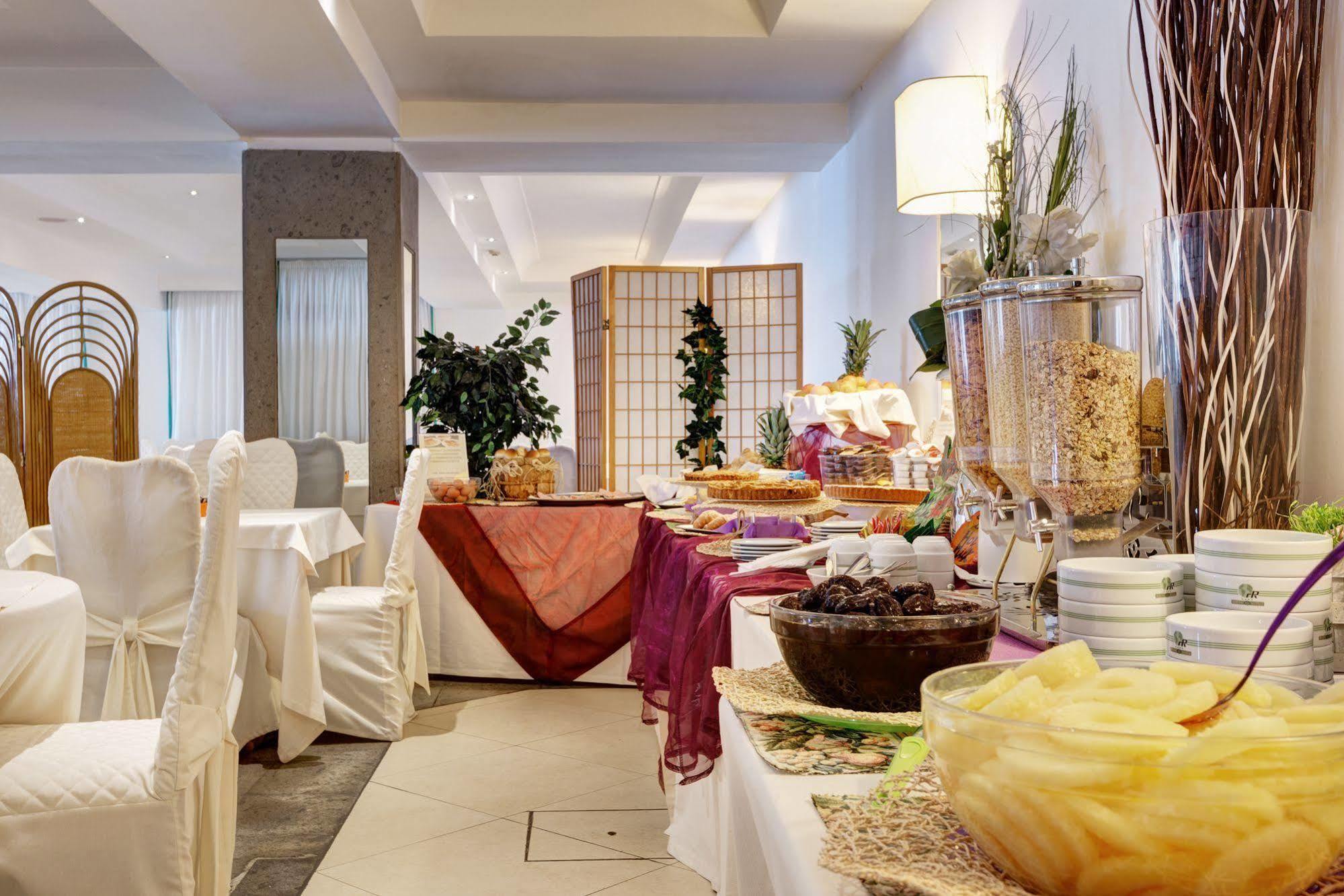Aris Garden Hotel Casal Palocco Exterior photo