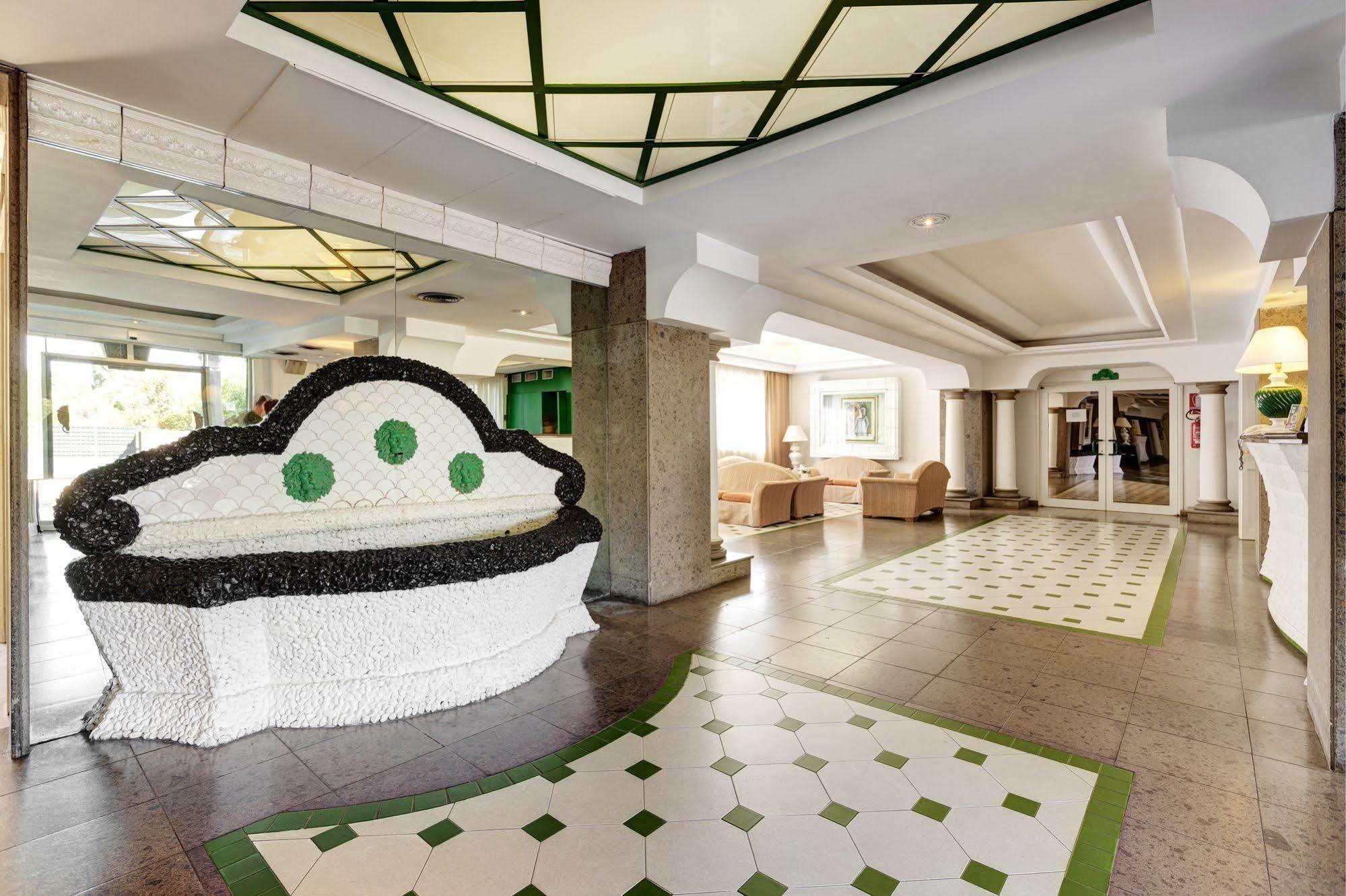 Aris Garden Hotel Casal Palocco Exterior photo